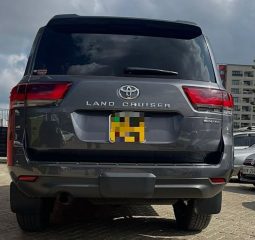 TOYOTA LANDCRUISER SAHARA 300 SERIES