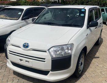 Toyota Succeed Hybrid