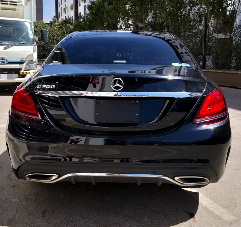 Mercedes-Benz C200