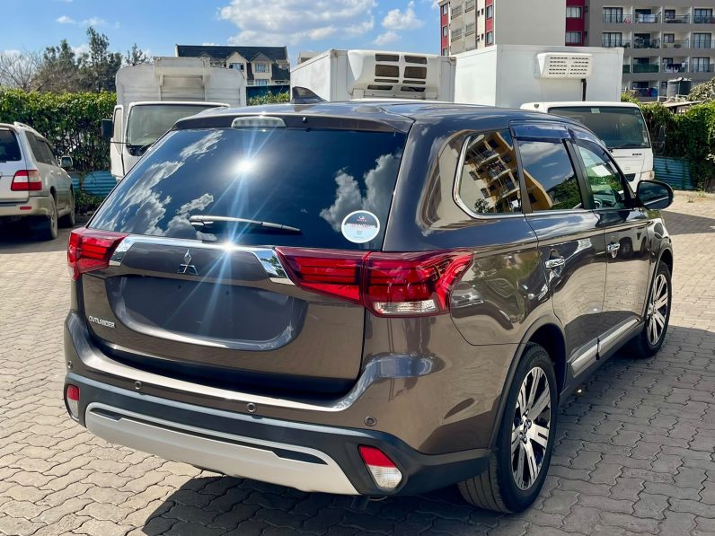 Mitsubishi Outlander